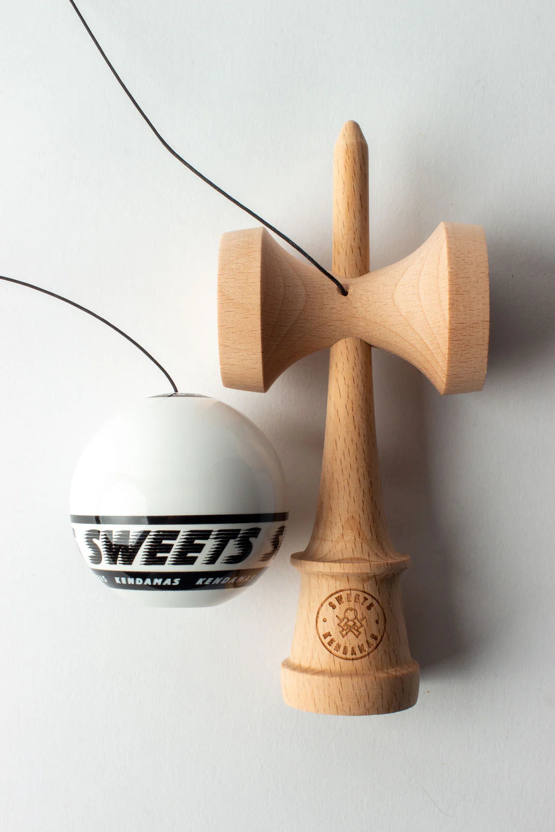 SWEETS KENDAMA STARTER - WHITE